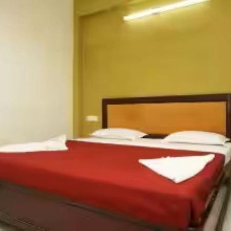 Hotel Soorya Heritage Inn Puduccseri Kültér fotó
