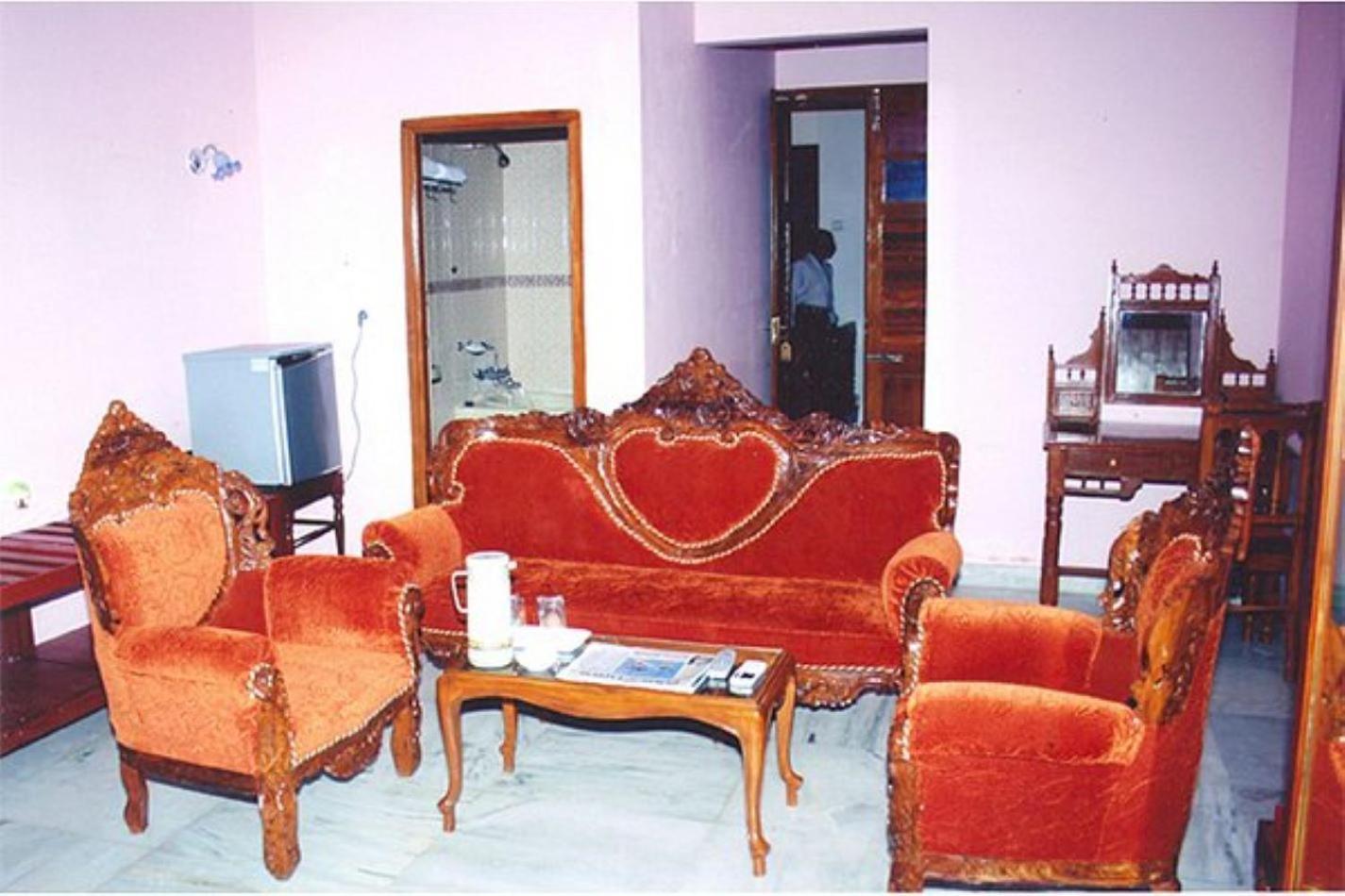 Hotel Soorya Heritage Inn Puduccseri Kültér fotó