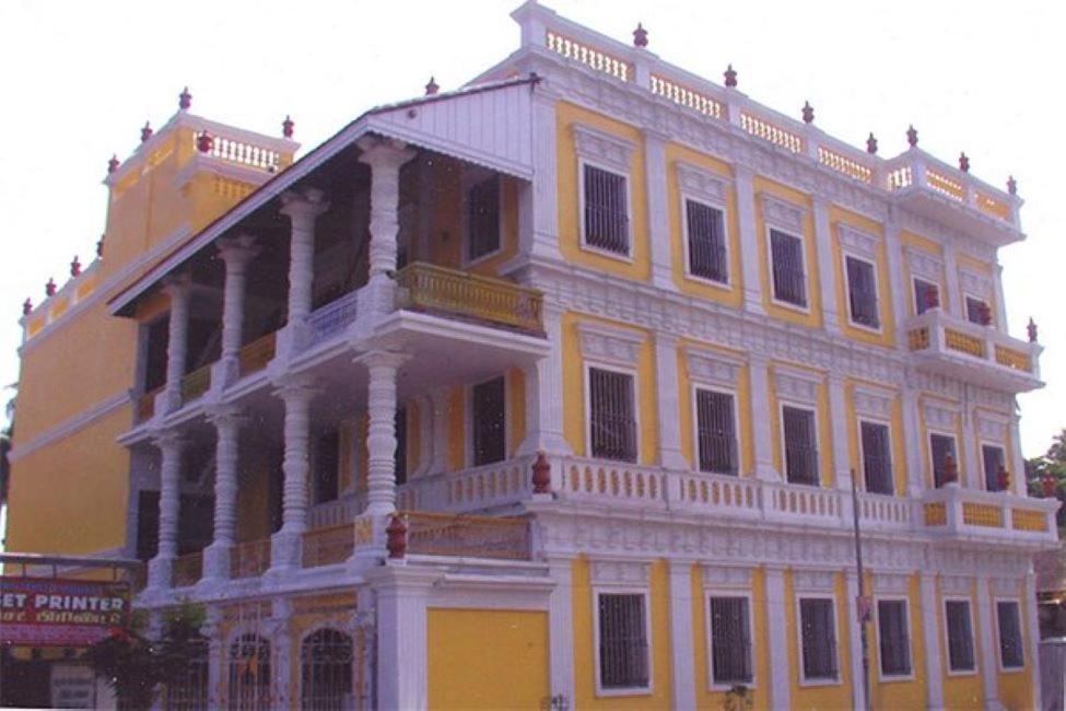 Hotel Soorya Heritage Inn Puduccseri Kültér fotó