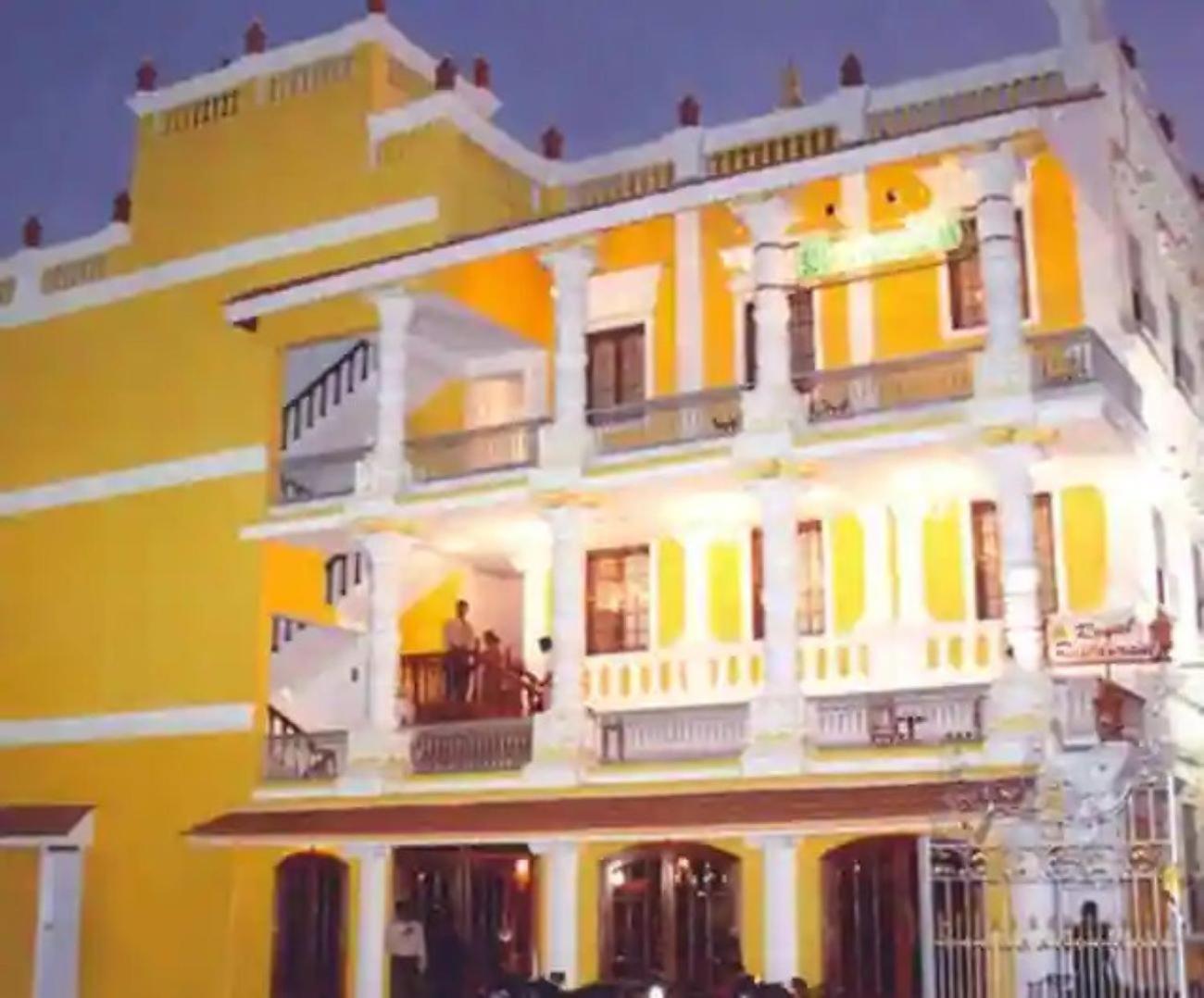 Hotel Soorya Heritage Inn Puduccseri Kültér fotó